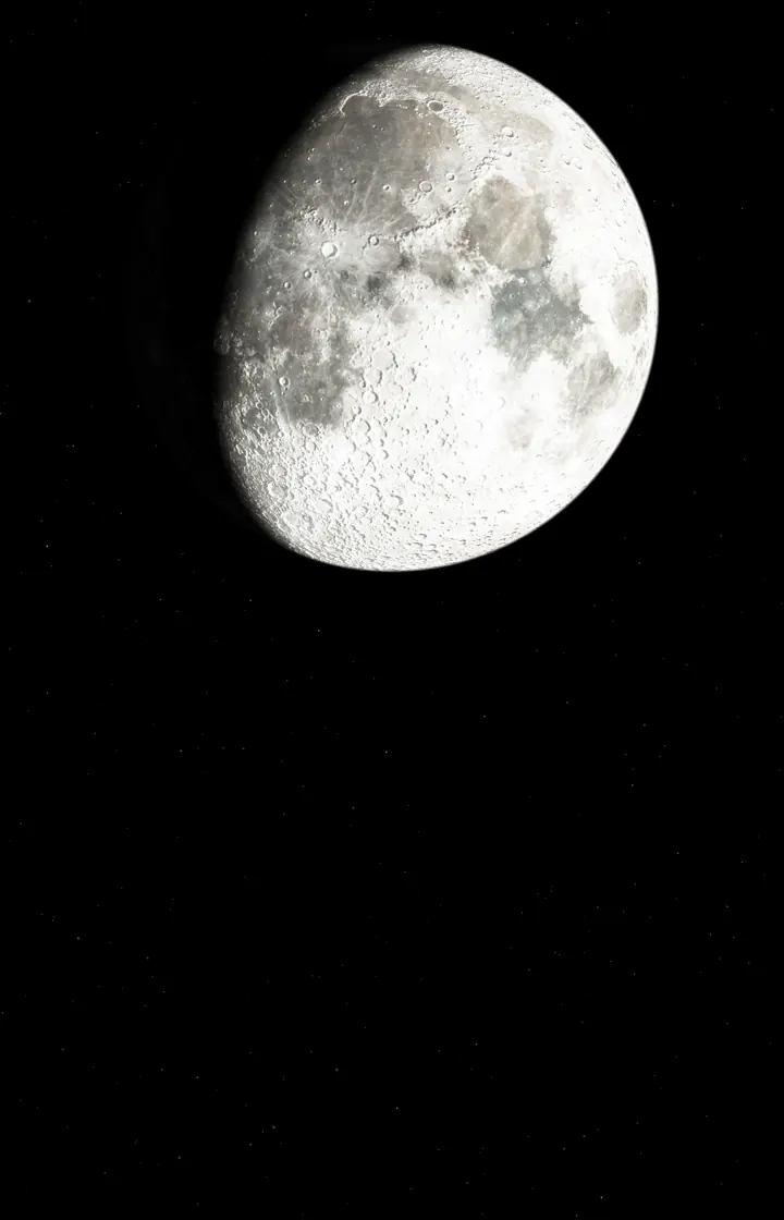 The waxing Moon on the home screen